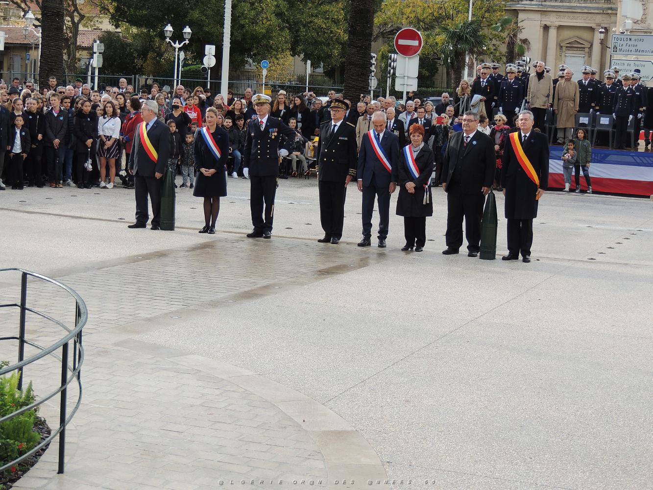 PHASE 2 2018 11 11 LA FLAMME DU SOUVENIR A TOULON (86).JPG -           